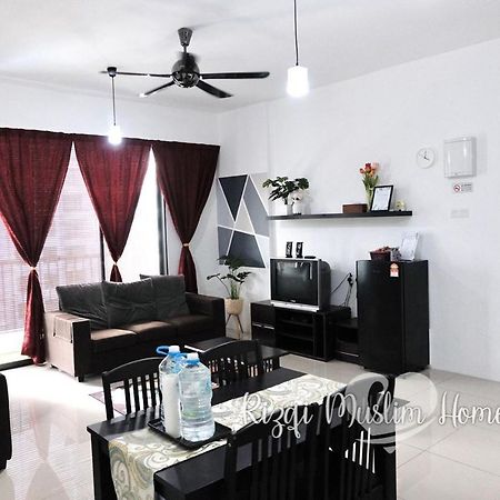 Rizqi Muslim Homestay Meru Casa Kayangan Ipoh Extérieur photo