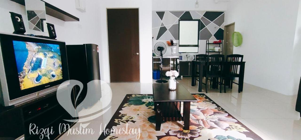 Rizqi Muslim Homestay Meru Casa Kayangan Ipoh Extérieur photo