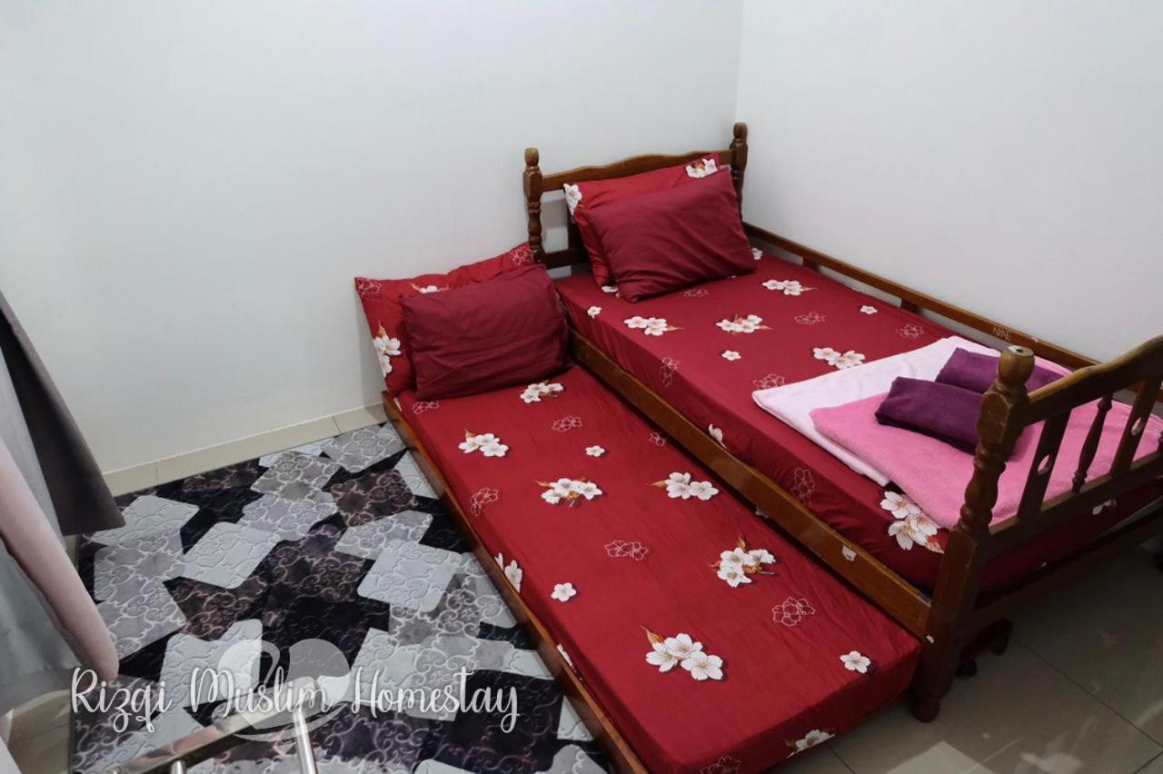 Rizqi Muslim Homestay Meru Casa Kayangan Ipoh Extérieur photo