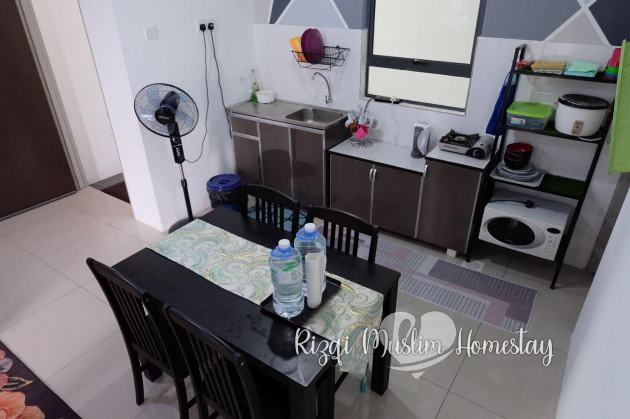 Rizqi Muslim Homestay Meru Casa Kayangan Ipoh Extérieur photo