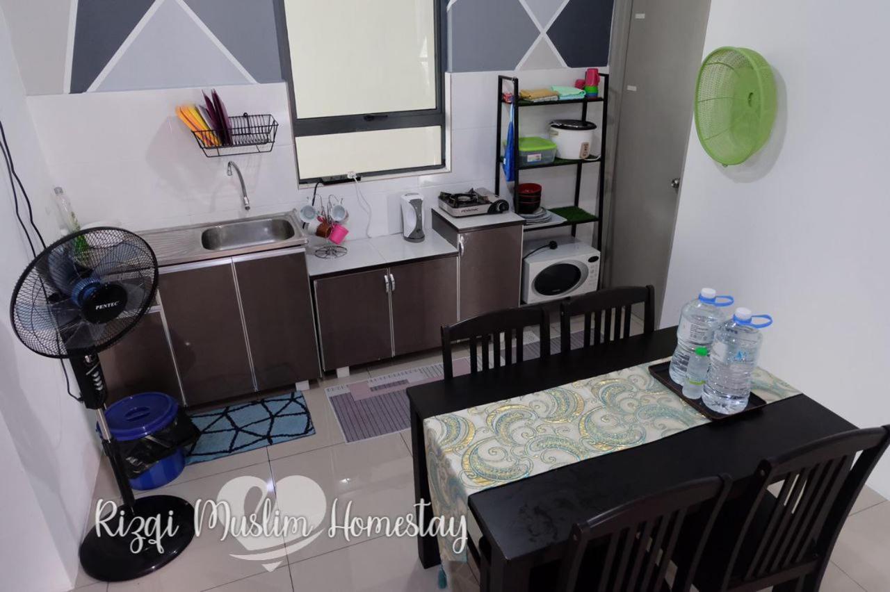 Rizqi Muslim Homestay Meru Casa Kayangan Ipoh Extérieur photo